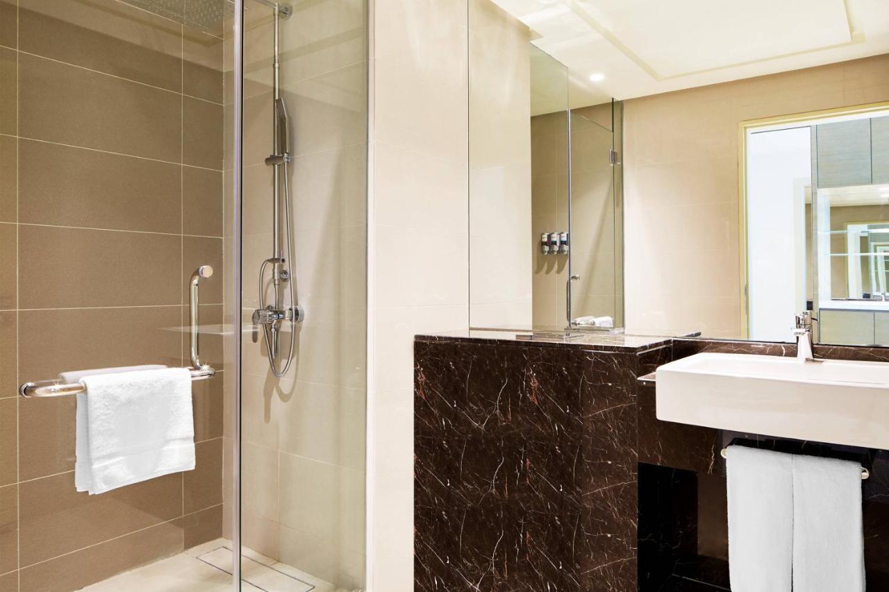 Four Points By Sheraton Puchong Buitenkant foto